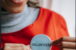 Emprego e voluntariado são importantes para os mais de 55