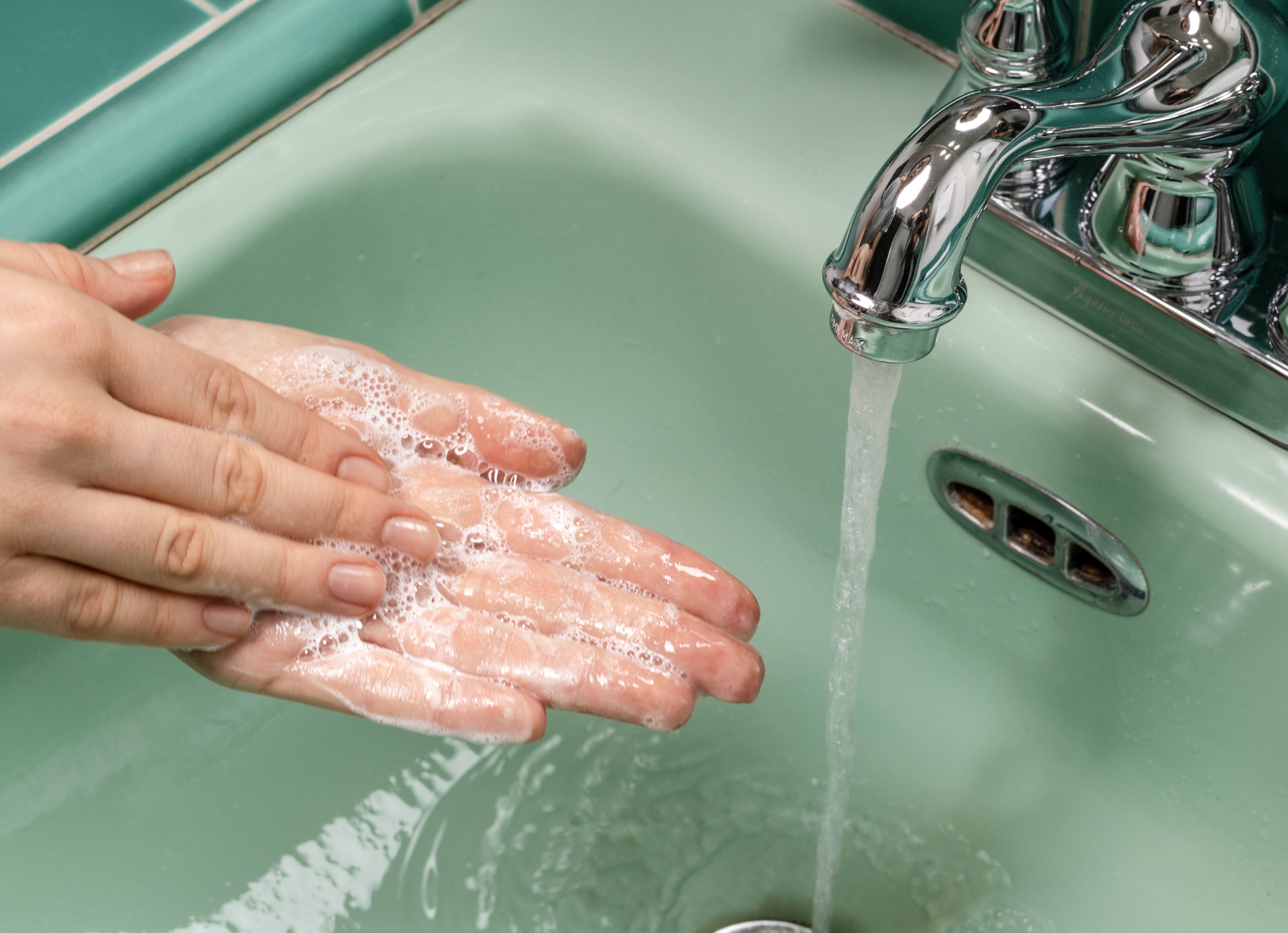 Lavar bem as mãos Foto:Unsplash