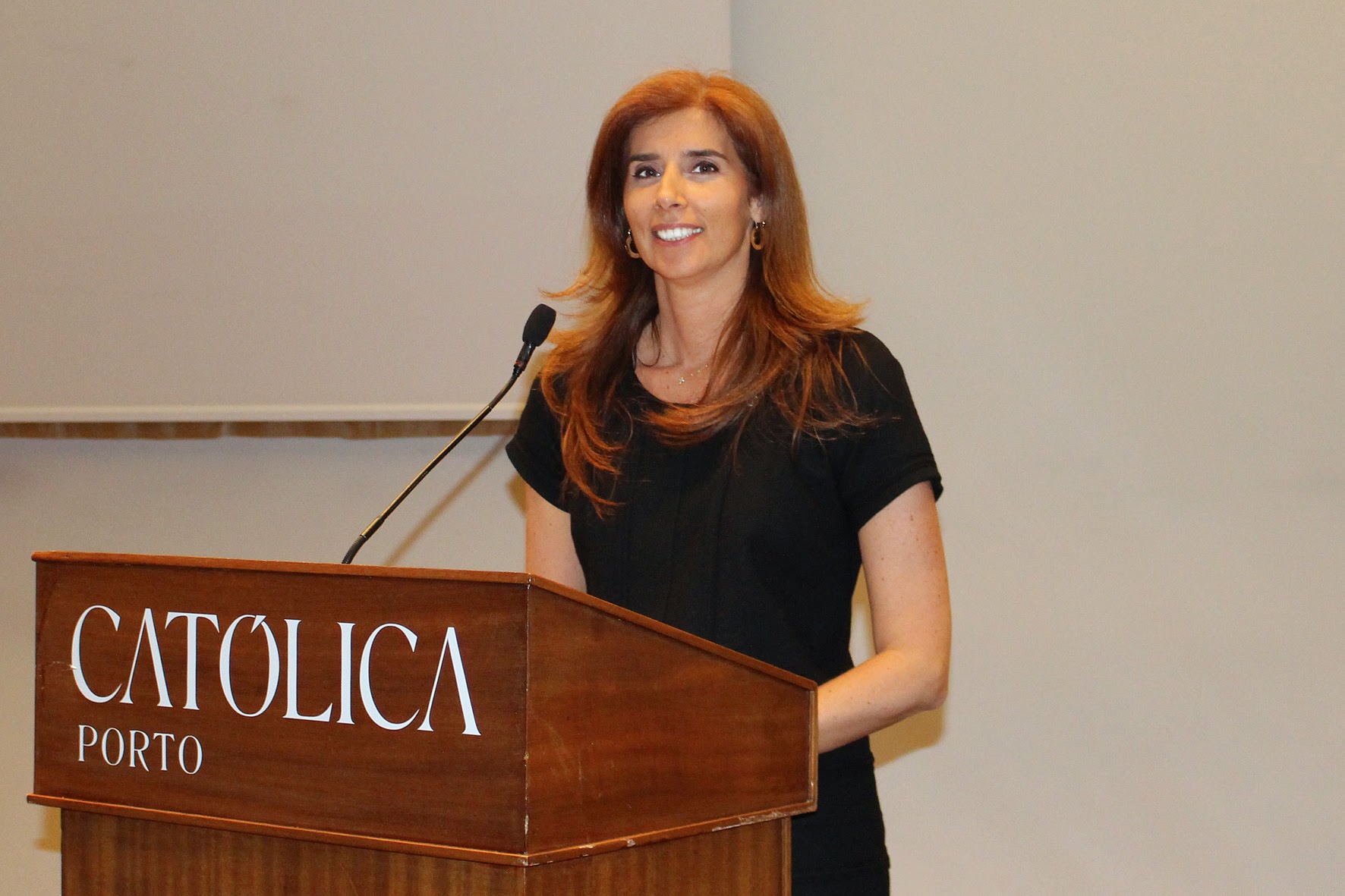 Isabel Braga da Cruz, presidente do Centro Regional do Porto da Universidade Católica Portuguesa