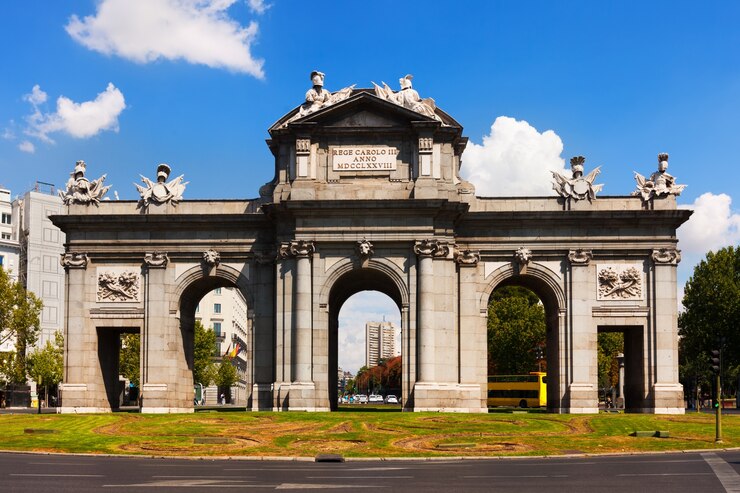 Madrid como uma das cidades ideais para todas as gerações Fonte: FreePik